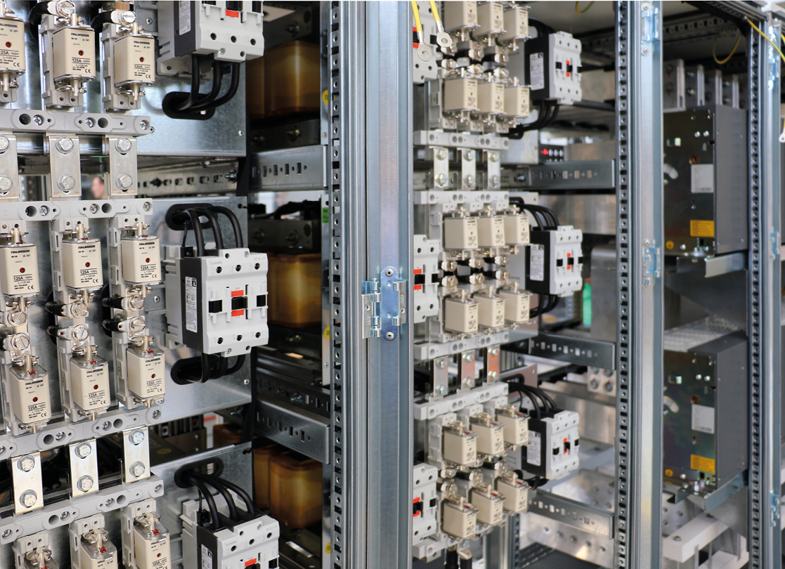 Advantages of power factor correction integrated into the voltage stabilizer