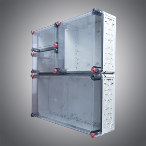 Plastic splicing box